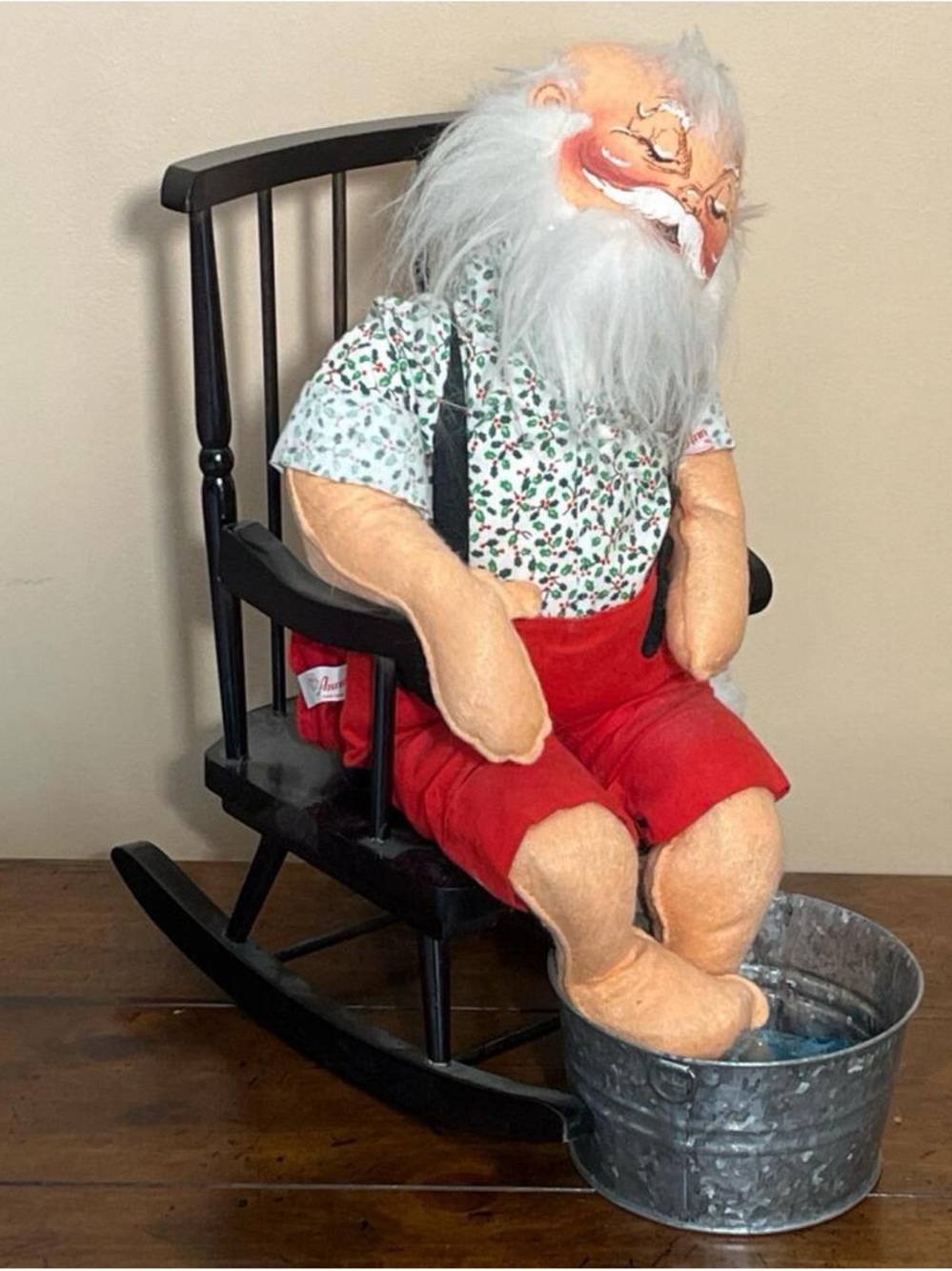 Annalee Santa in Rocking Chair with Foot Bath “Day After Christmas” ~ 1990